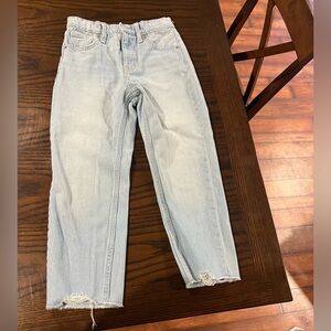 Old Navy Girls Size 8 High Rise Slouchy Straight Jeans Raw Hem Light Wash